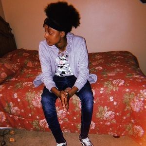 Meet your Posher, Brezzy